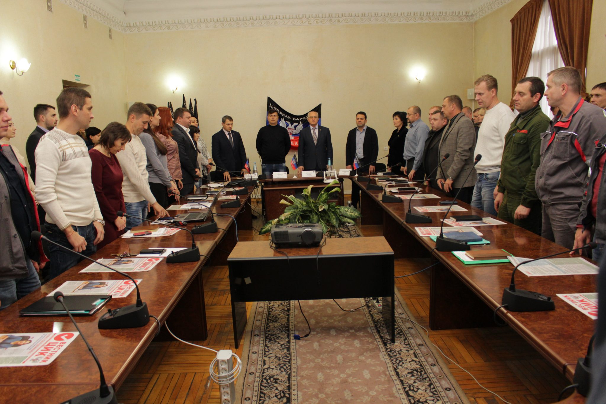 На Макеевском металлургическом заводе прошла встреча с кандидатами в депутаты от ОД «ДР»