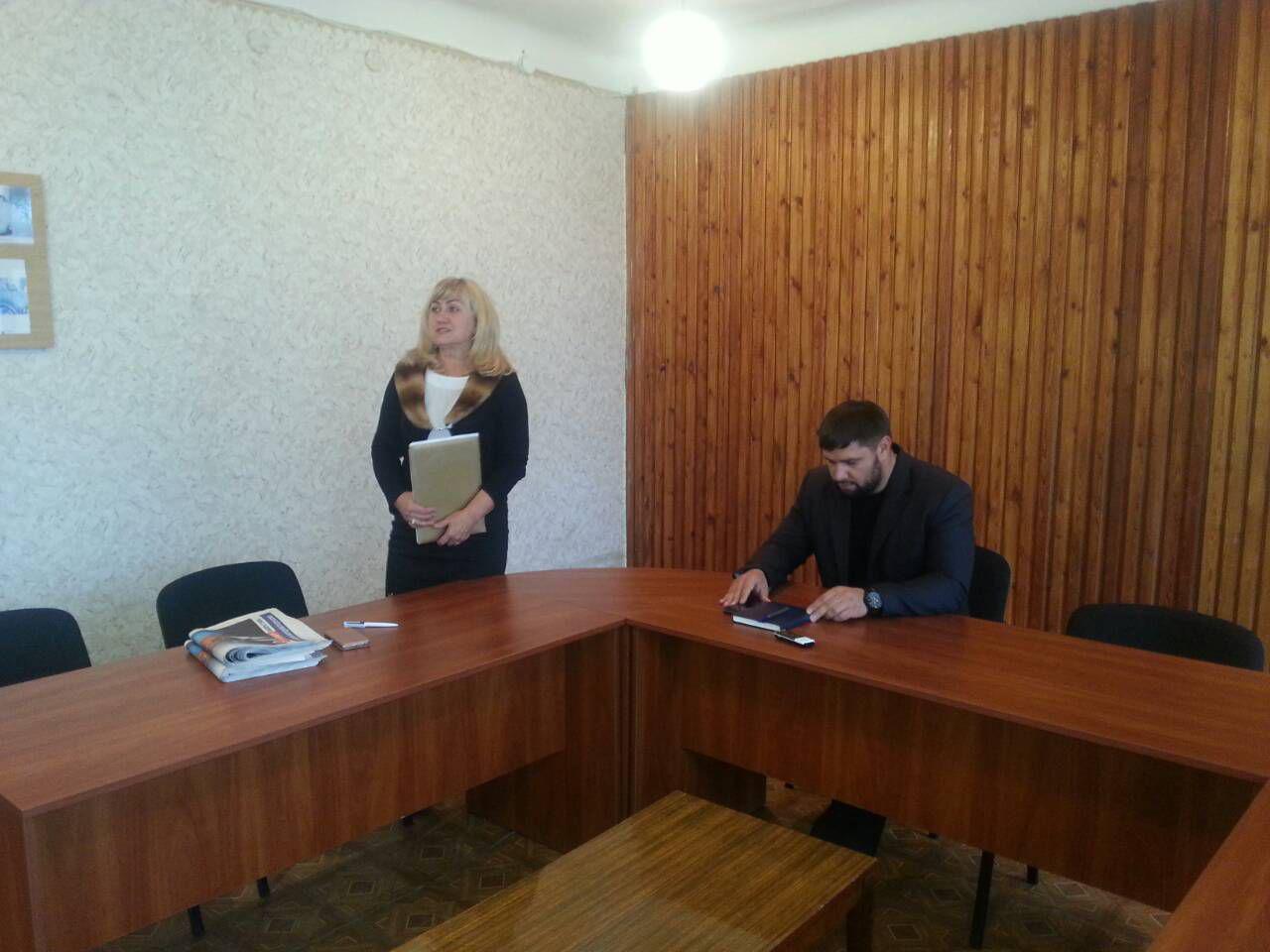 Кандидат в депутаты провел встречу с сотрудниками медицинского учреждения Амвросиевки