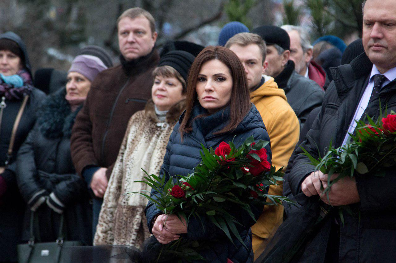 Жители ДНР возложили цветы к мемориалу ликвидаторам последствий аварии на ЧАЭС