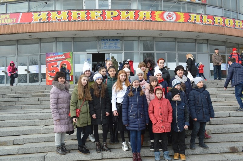 Дети из прифронтовых районов благодаря Главе ДНР посетили открытие новой программы в столичном цирке «Космос»