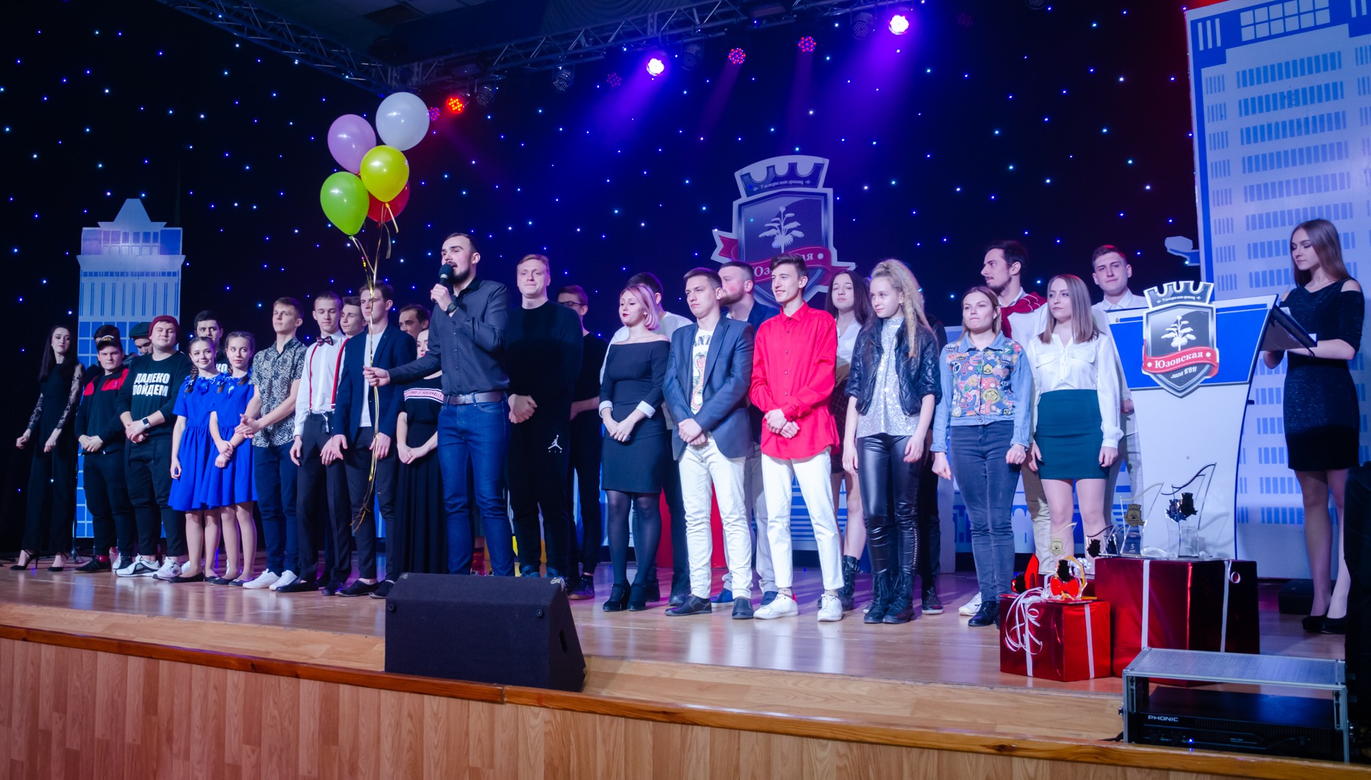 Фестиваль команд КВН определил участников юбилейного сезона Открытой Юзовской Лиги КВН