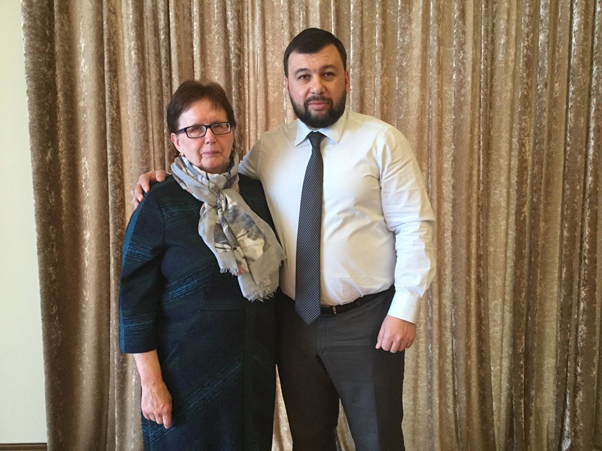 Глава ДНР Денис Пушилин встретился с матерью Андрея Стенина