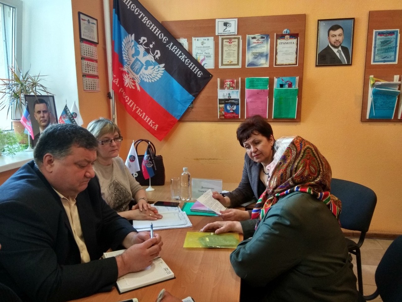В городе Докучаевске провела выездной прием министр здравоохранения ДНР Ольга Долгошапко