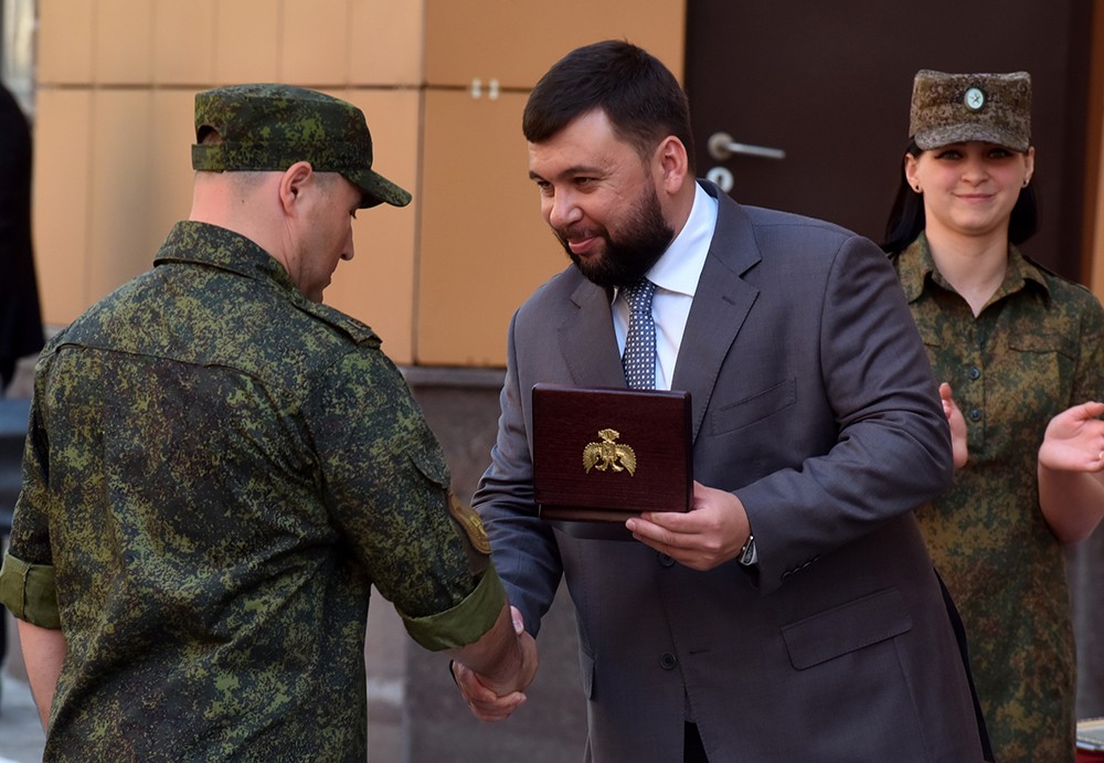 Глава ДНР Денис Пушилин наградил военнослужащих 100-го отдельного отряда «Купол»