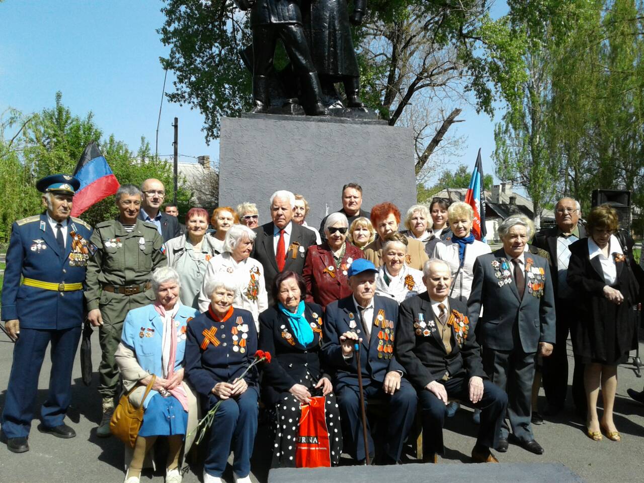 В Киевском районе Донецка почтили память погибших во время Великой Отечественной войны