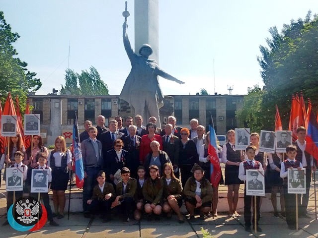 В Кировском районе Макеевки прошел митинг у памятника павшим воинам-заводчанам