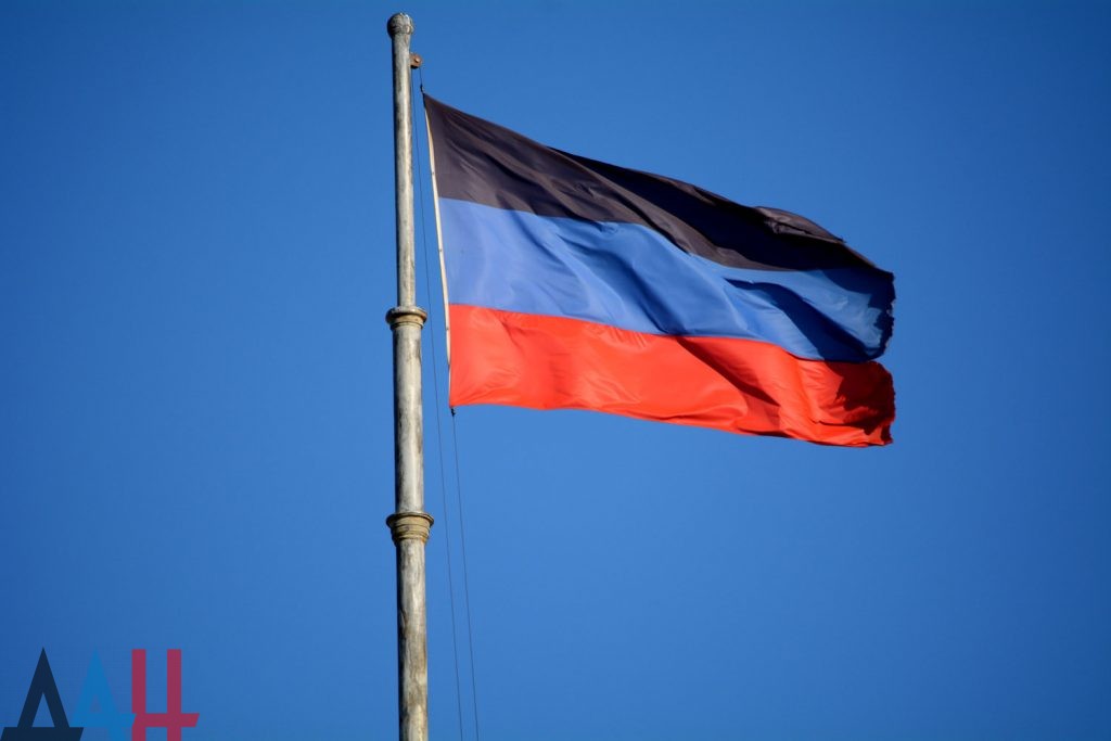 Глава ДНР утвердил положения о посольстве и после Республики в иностранном государстве