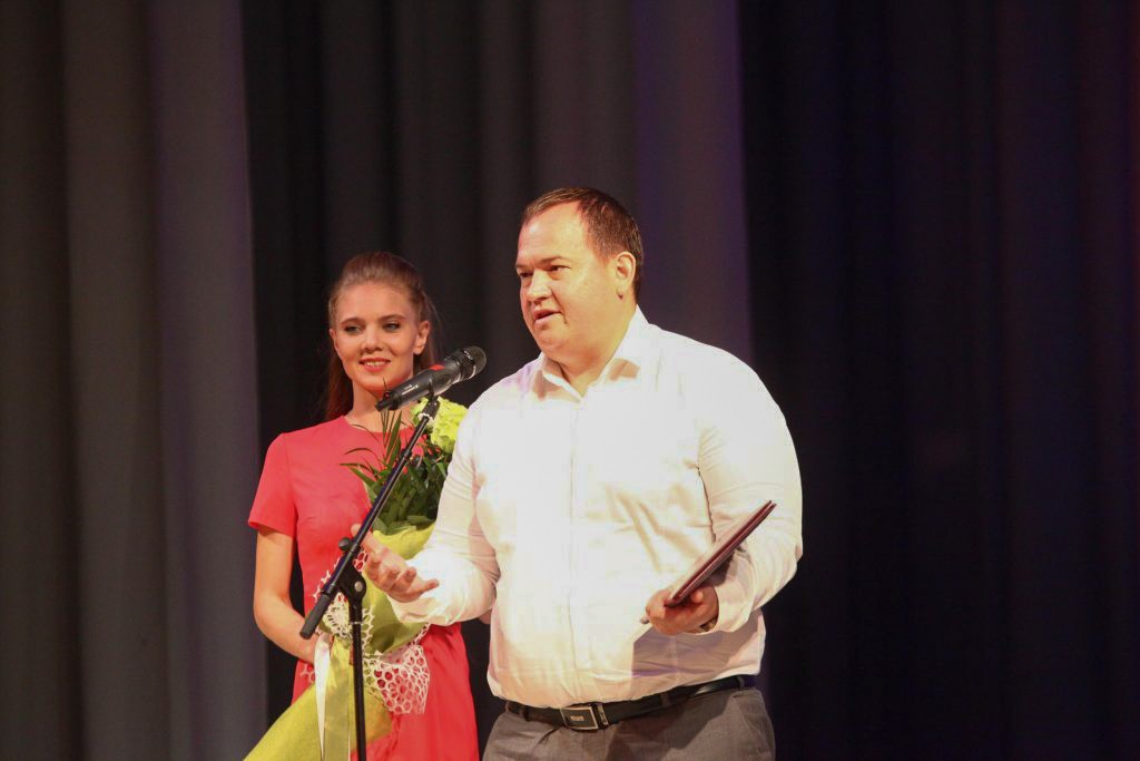 Алексей Муратов поздравил социальных работников с профессиональным праздником