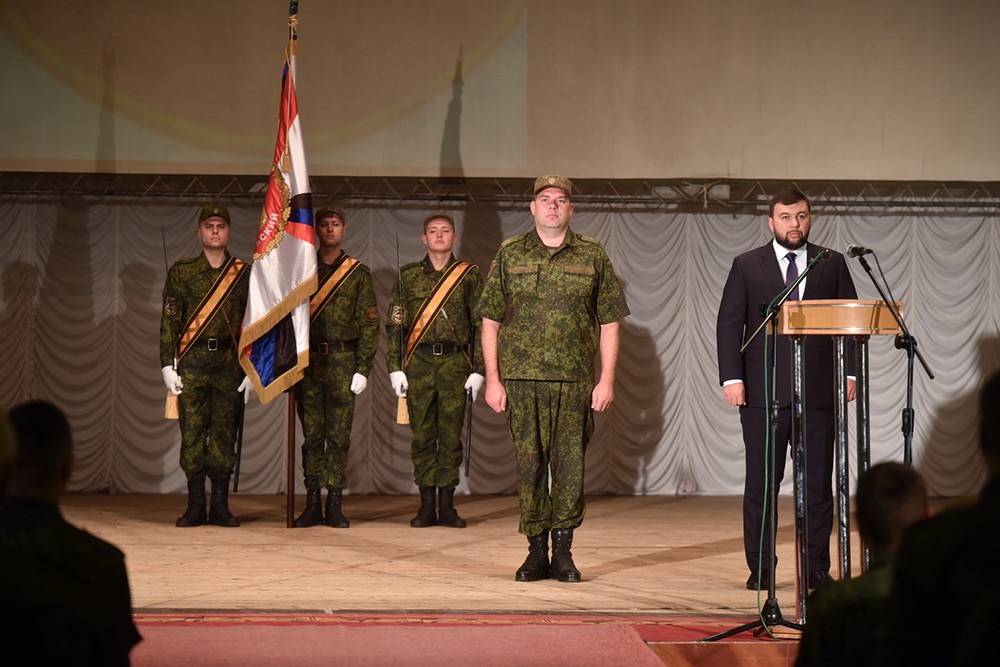 Глава ДНР Денис Пушилин поздравил военнослужащих с 76-й годовщиной освобождения Донбасса и Днем танкиста