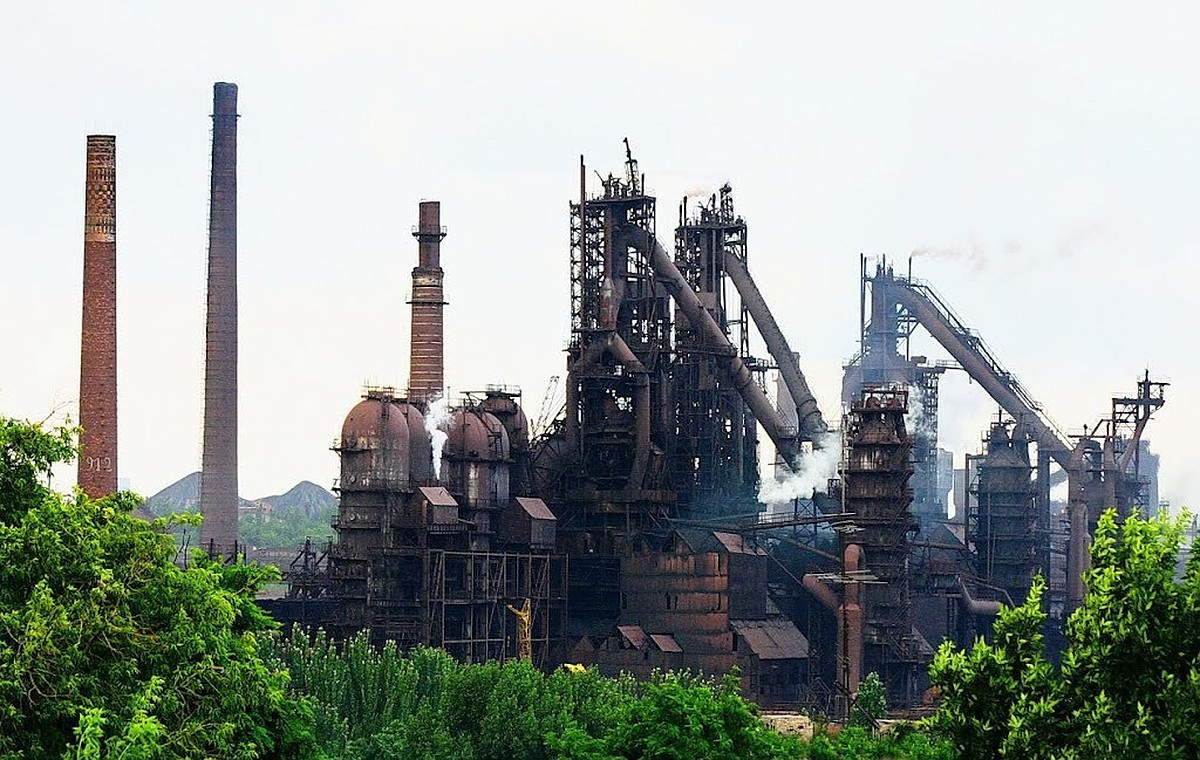 «Енакиевский металлургический завод» снова в строю 