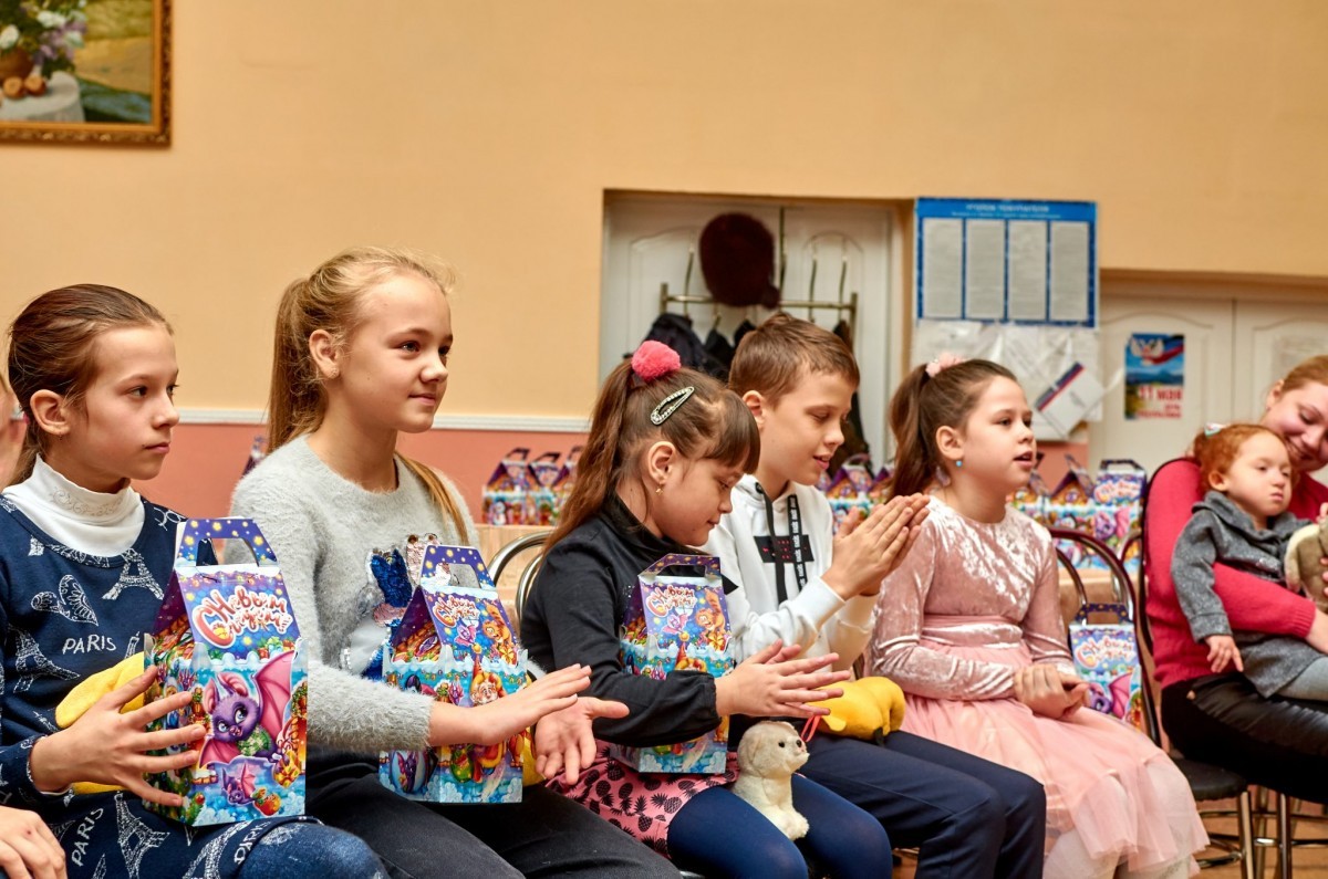 Праздник для детей с ограниченными возможностями провели в Ясиноватой
