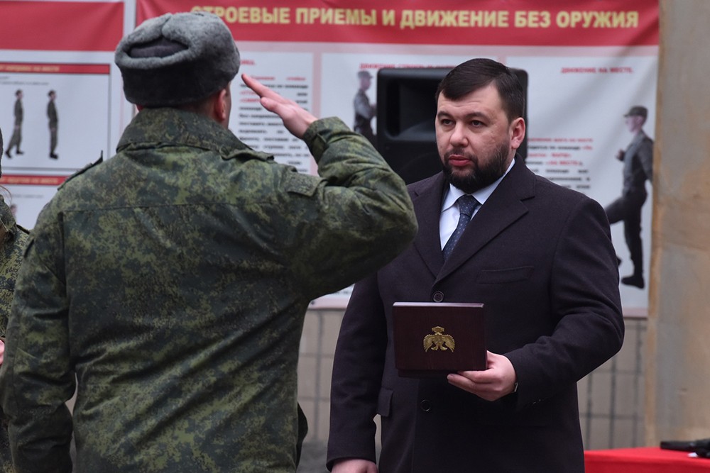 Глава ДНР Денис Пушилин поздравил бойцов 1-го Гвардейского батальона специального назначения с пятилетием его основания