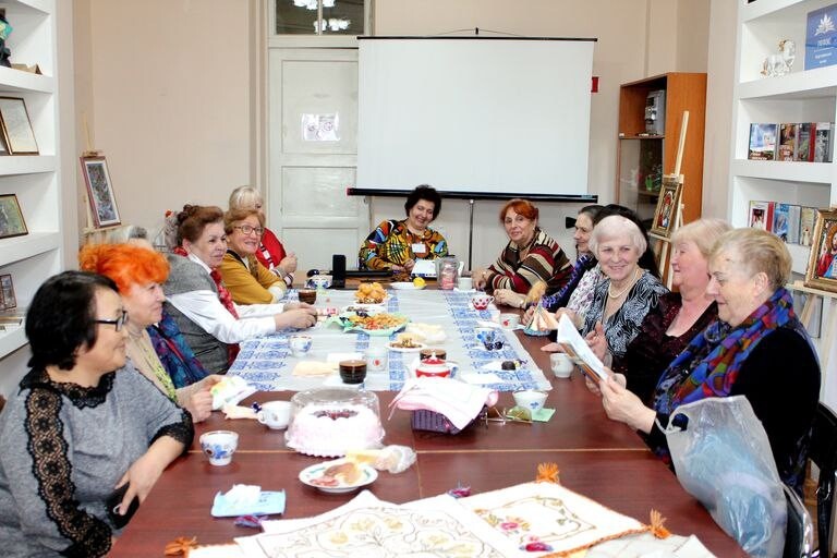 Для участников проекта «Активное долголетие» состоялось праздничнок заседание клуба «Светлица»