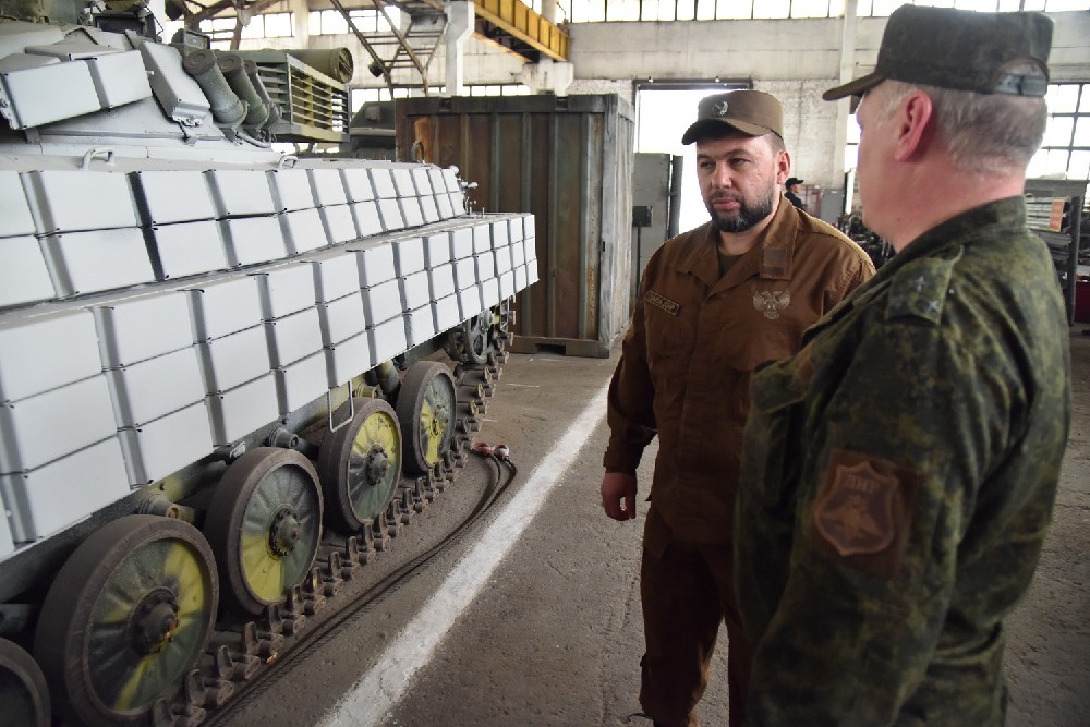 Глава ДНР Денис Пушилин проинспектировал ряд воинских частей с целью проверки боеготовности Народной милиции