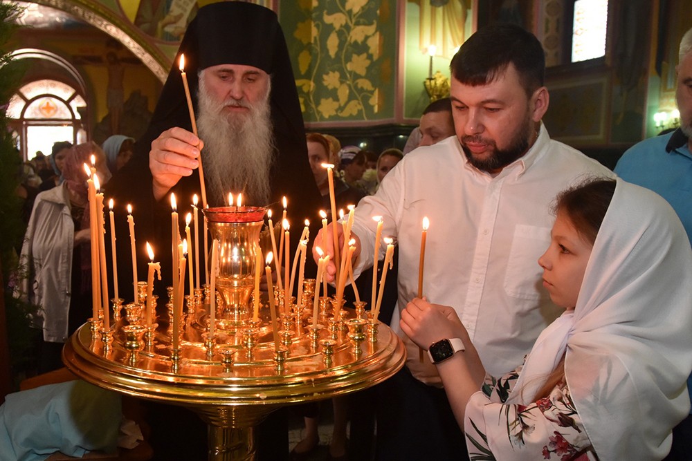 Глава ДНР Денис Пушилин посетил Свято-Троицкий собор в Донецке