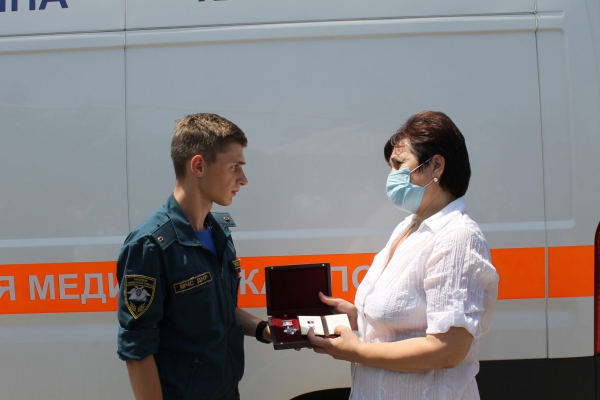 Состоялся рабочий визит министра здравоохранения в Старобешевский район