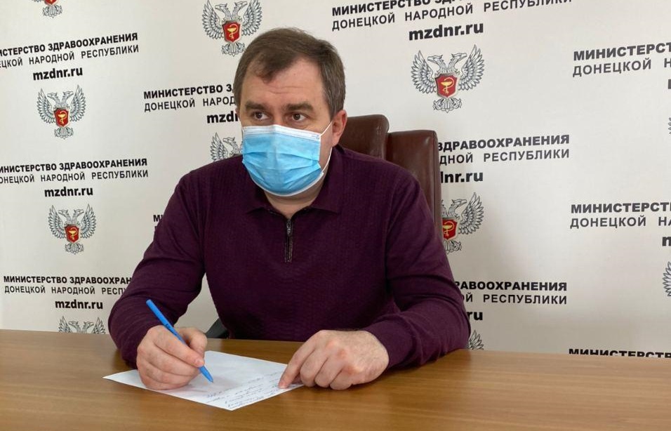 Александр Оприщенко провел заседание с руководителями больниц, перепрофилированных для лечения COVID-19