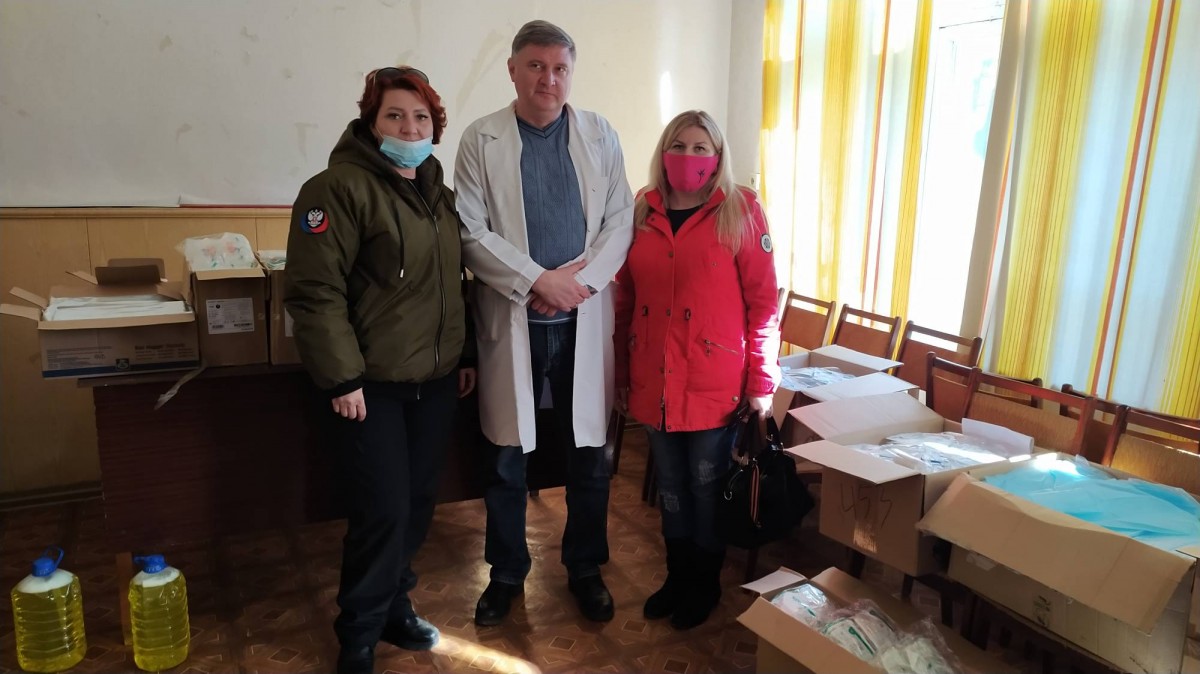 Общественники доставили помощь жителям Новоазовского района