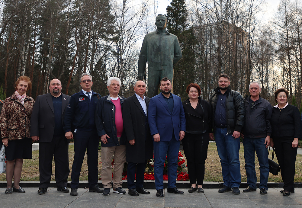 Денис Пушилин принял участие в торжествах по случаю 100-летнего юбилея Георгия Берегового, проходивших в РФ