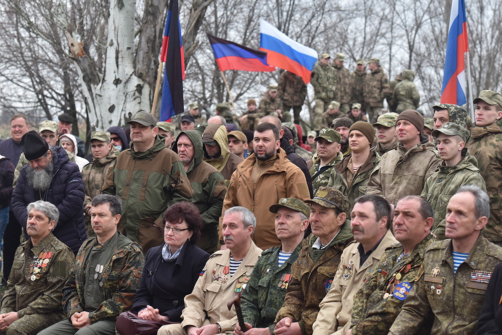Денис Пушилин посетил концерт для защитников Республики в прифронтовой Пантелеймоновке