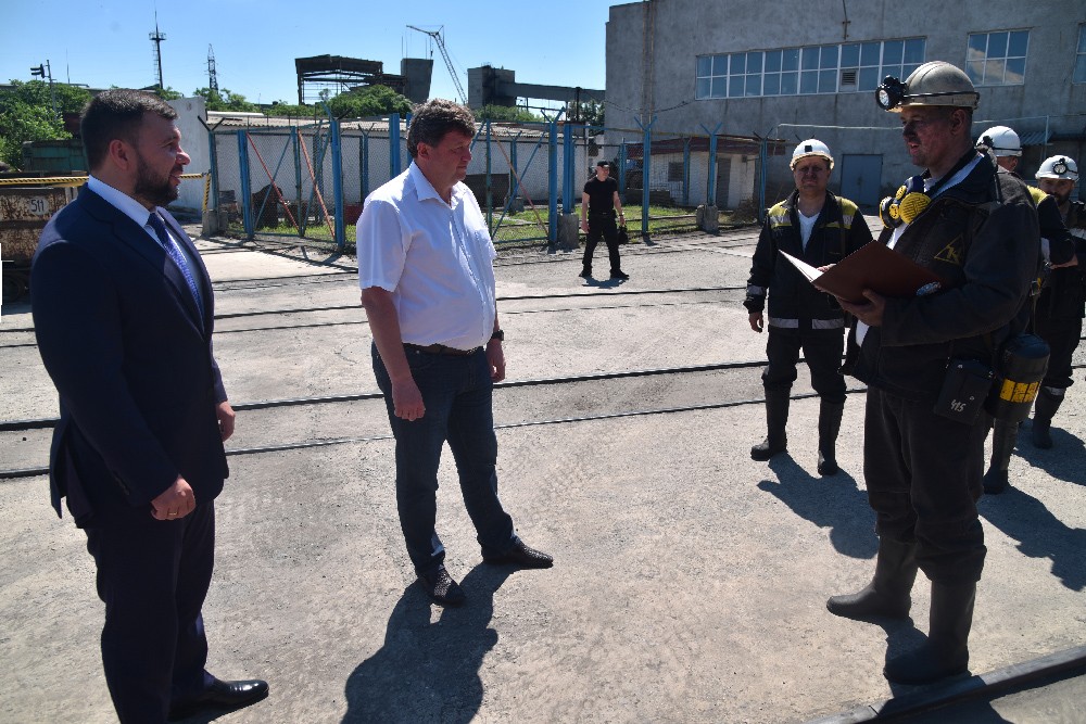 Денис Пушилин принял рапорт о вводе в эксплуатацию нового очистного забоя на шахте «Комсомолец Донбасса»