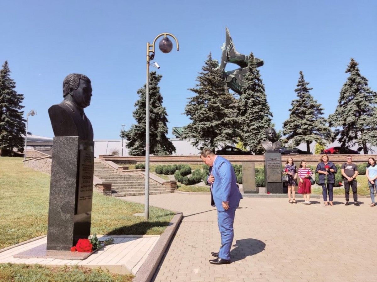В столице Республики почтили память Героя ДНР Иосифа Кобзона