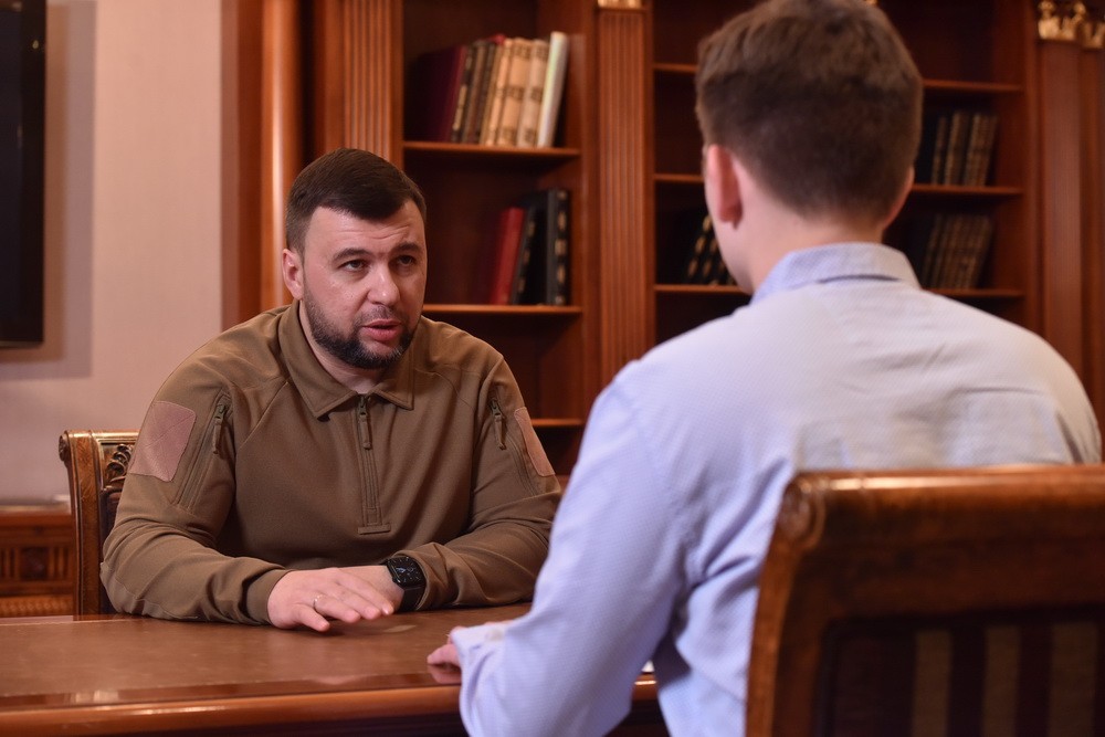 «Мы находимся дома, и отступать нам некуда»: Денис Пушилин – о готовности Донбасса к войне
