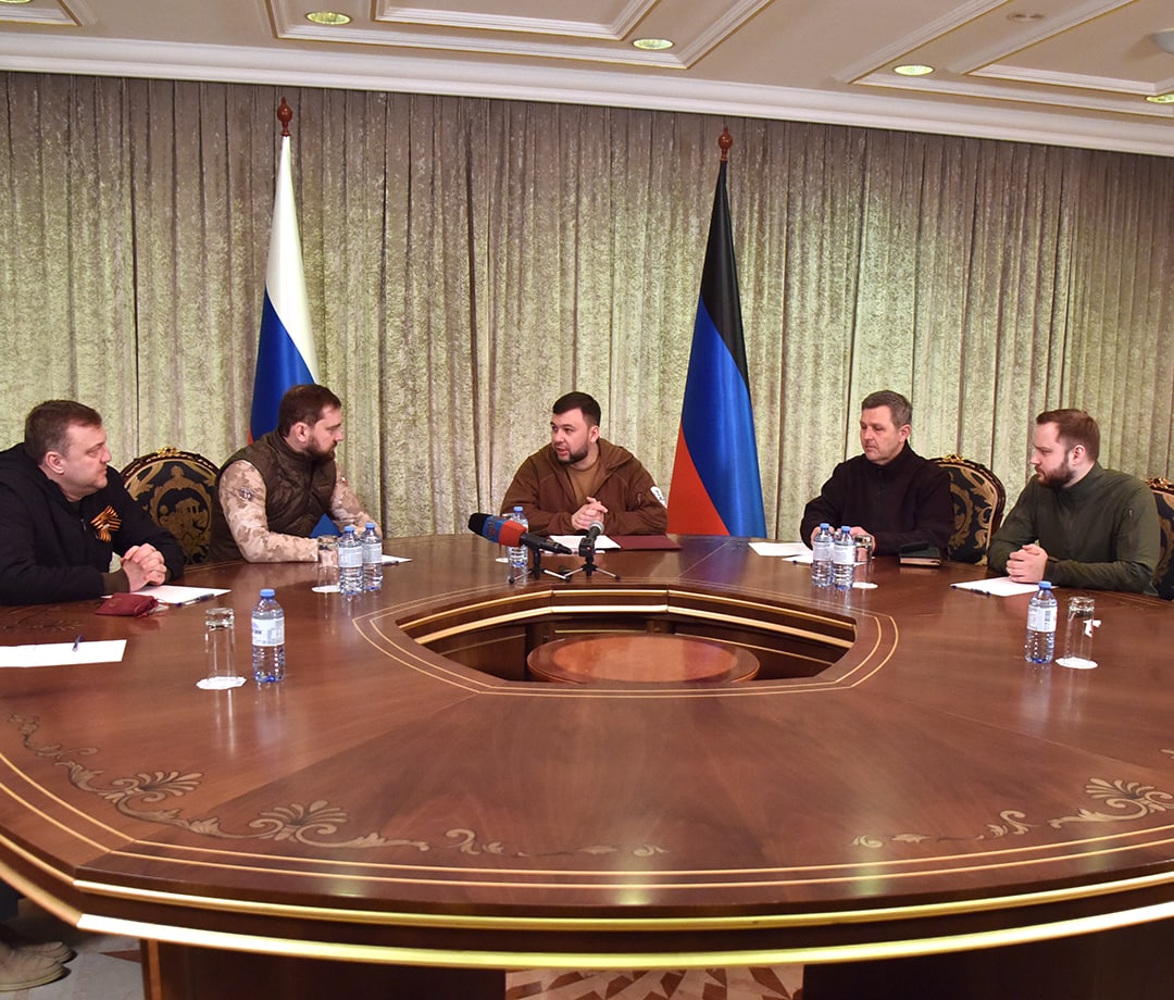 Денис Пушилин провел встречу с руководителем Федерального агентства по делам национальностей РФ Игорем Бариновым