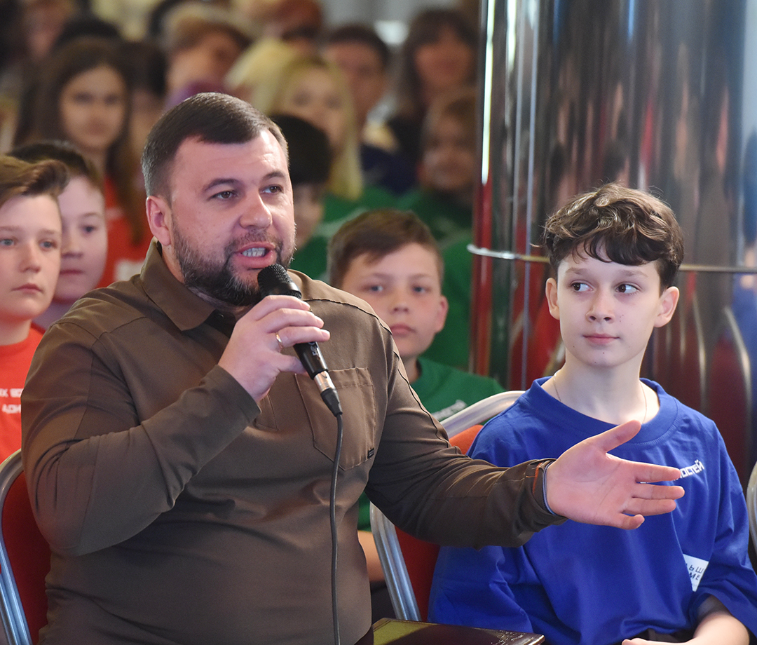 Денис Пушилин призвал молодежь Республики принять участие во всероссийском конкурсе «Большая перемена»
