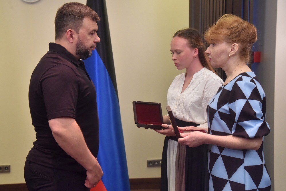 Денис Пушилин присвоил звание Героя ДНР посмертно Дмитрию Лысенкову и Евгению Гусакову