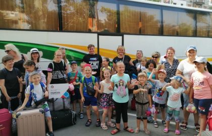 Дети из ДНР отправились на отдых в Смоленскую область