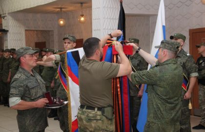 Денис Пушилин наградил орденом Республики 3-ю гвардейскую отдельную мотострелковую бригаду