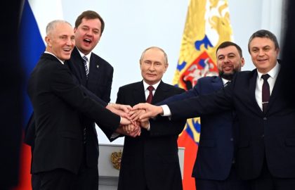 В Кремле подписан договор о вступлении в состав Российской Федерации Донецкой Народной Республики