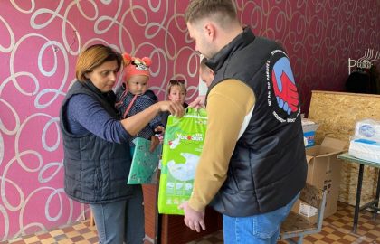 Общественники привезли гумпомощь для жителей села Красная Поляна