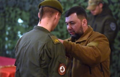 Денис Пушилин вручил боевые награды 37 военнослужащим ОБТФ «Каскад»