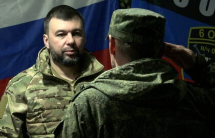 Денис Пушилин наградил бойцов 1-го армейского корпуса Вооруженных Сил Российской Федерации