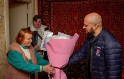 Евгений Маслов: «В праздничный день единороссы поблагодарят удивительных женщин Донбасса»