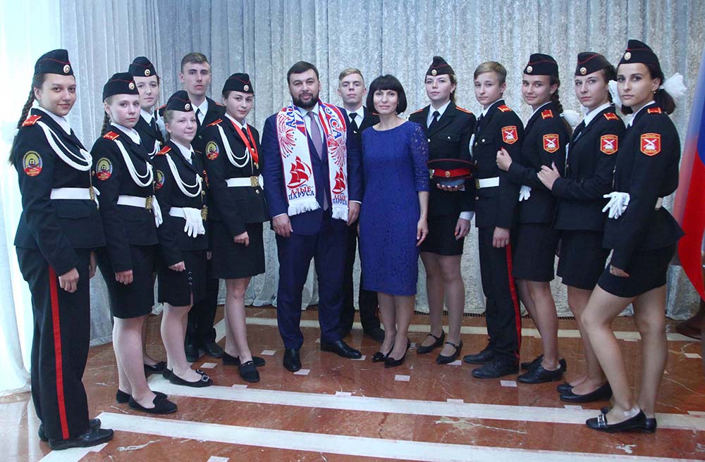 Глава ДНР Денис Пушилин встретился с кадетами – участниками праздника «Алые паруса» в Санкт-Петербурге