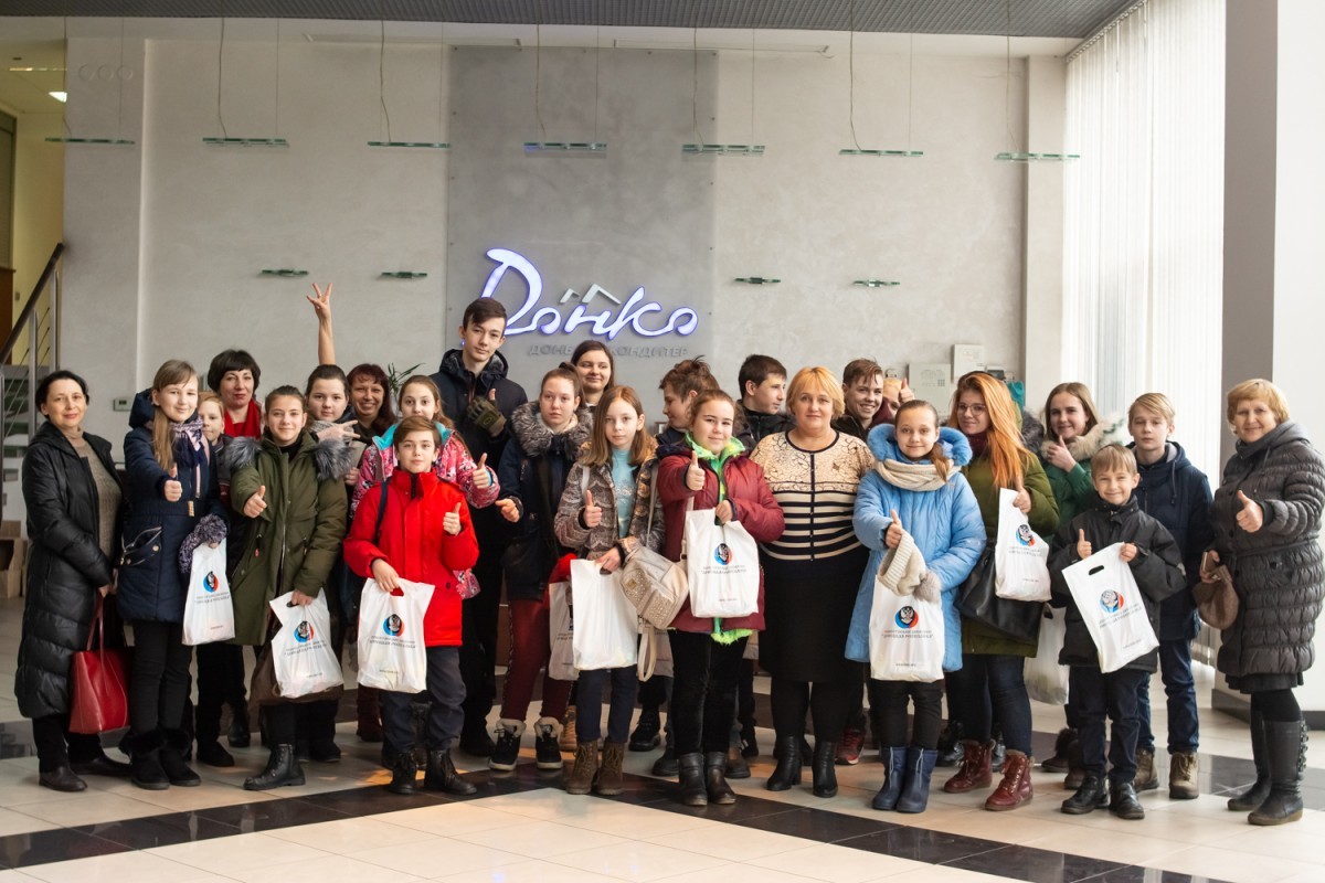 Для детей военнослужащих «Донко» раскрыло секреты изготовления конфет