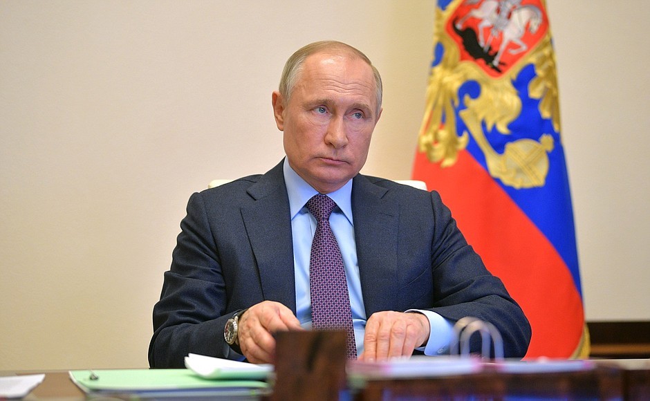 Президент России подписал закон, освобождающий жителей Донбасса от пошлины для гражданства России