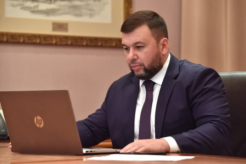 «Мы выбираем свое будущее»: Денис Пушилин проголосовал онлайн на выборах депутатов Госдумы