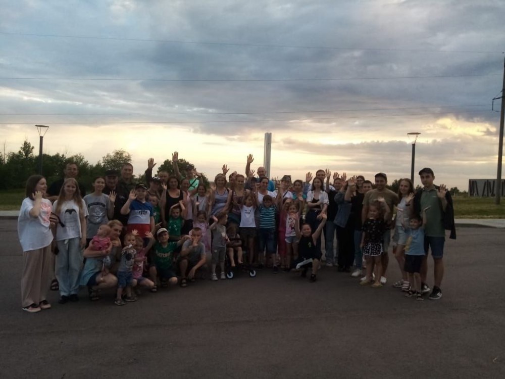 Мариупольцы празднуют в Москве второй День рождения