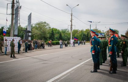 Активисты ОД «ДР» провели Парад для ветерана ВОВ в Мариуполе
