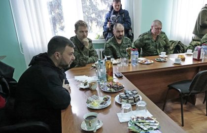 Денис Пушилин встретился с освобожденными в рамках обмена с Киевом донбасскими военнослужащими