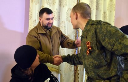 Денис Пушилин встретился с освобожденными из плена военнослужащими Республики и их близкими 