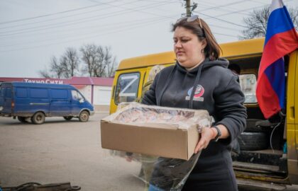 Более 82 тысяч тонн гумпомощи доставила «Единая Россия» в новые регионы и на фронт